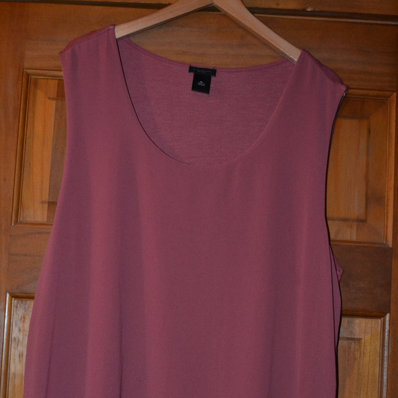 tank - Picture 1 of 2